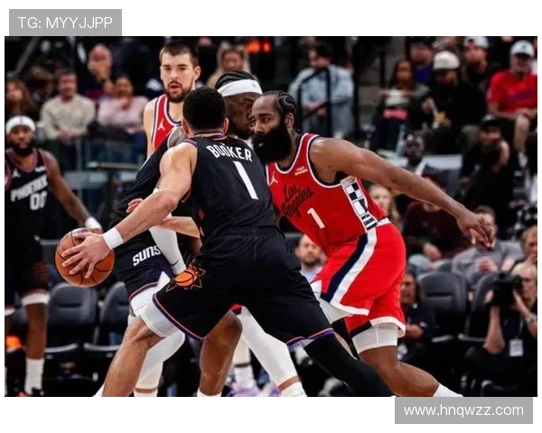 布克轰21分10助攻引领太阳大胜快船全队攻防两端全面开花